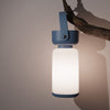 Moderne Einfachheit Wasserdichte Tragbare Kunststoff ABS Zylinder LED Tischlampe Außenbeleuchtung Für Außenpatio