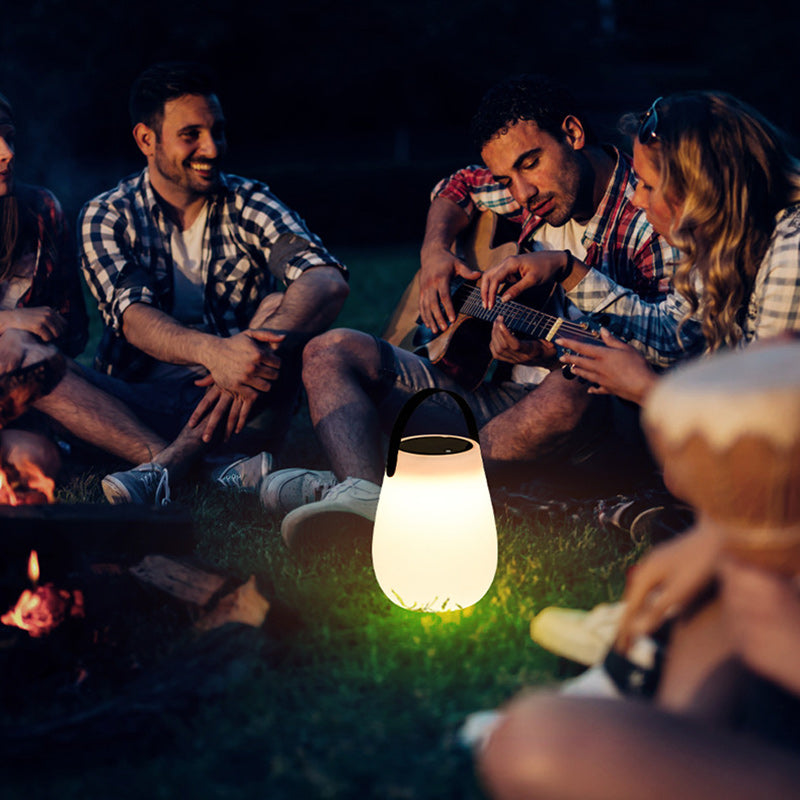 Moderne Minimalistische Solar Wasserdichte Tragbare PE Runde Zylinder Kegel LED Außenlicht Für Außenbereich