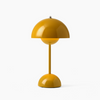 Fleur LED Tischlampe - Elegantes kabelloses Design, Ikonischer 60er-Jahre-Stil, Dimmbares Licht, Moderne Wohnkultur